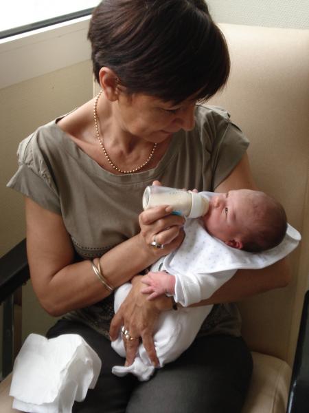 Un seul regard et j'ai fait fondre Mamie...